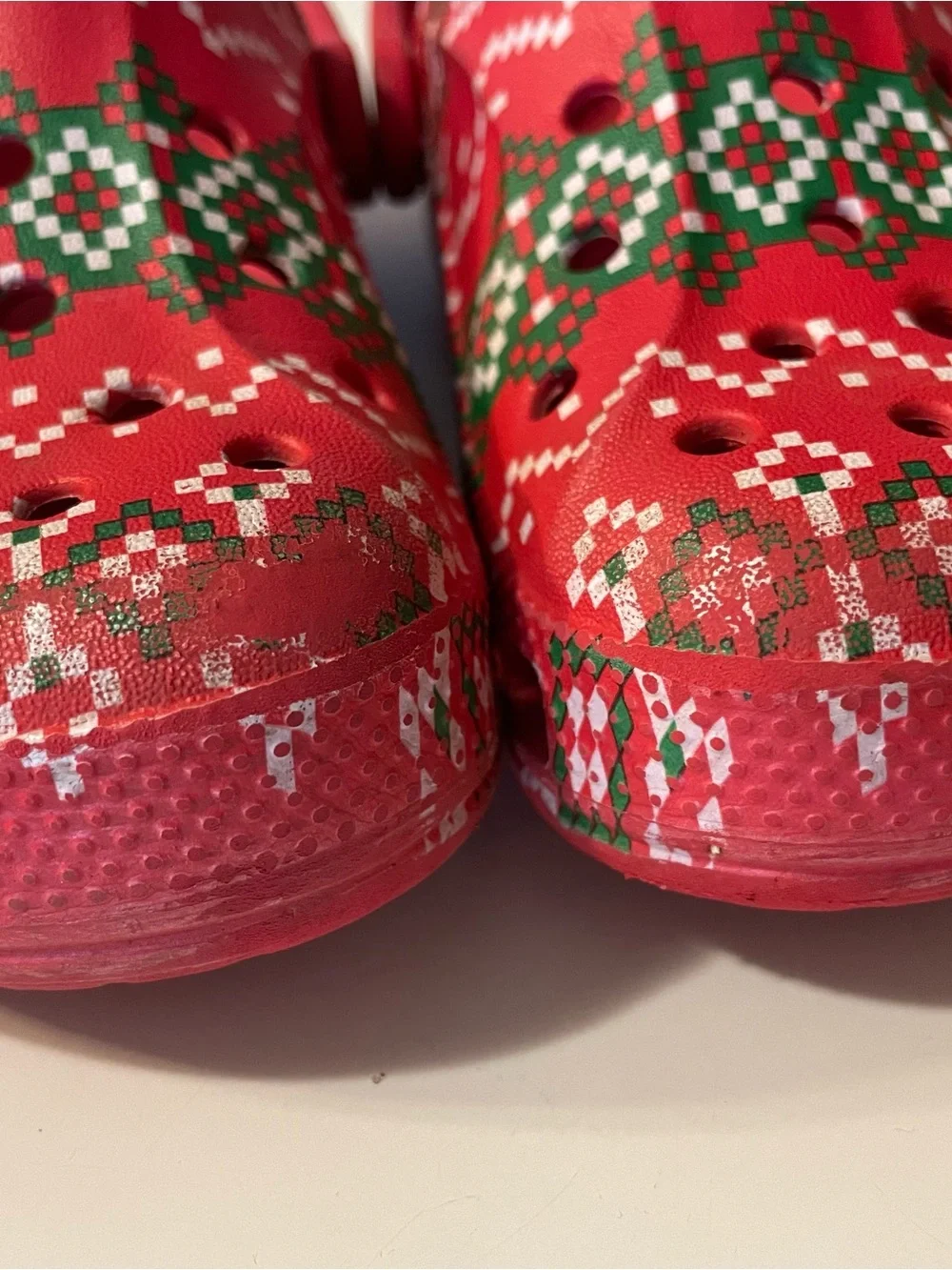 Crocs Kids Classic Clog - Red with Green Pattern